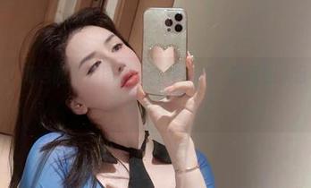 微密圈 - 阿色的最新图册：女神来袭，瞬间让人目不转睛，就像被电击了？