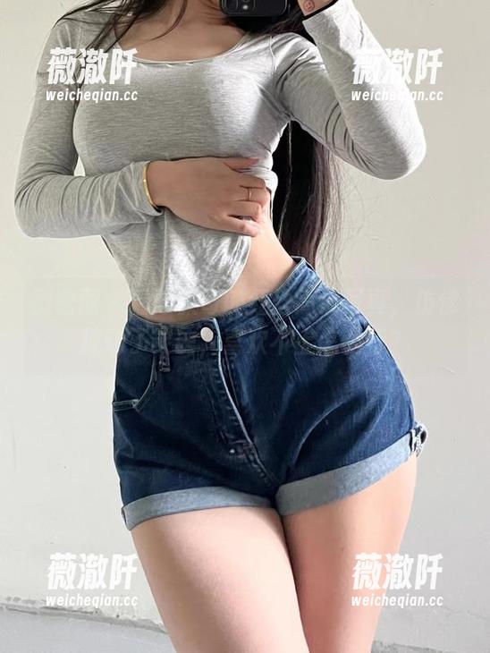 微密圈 - 看陈佩奇的红丝高清写真，仿佛撩动了灵魂，喜欢不上怎么行？