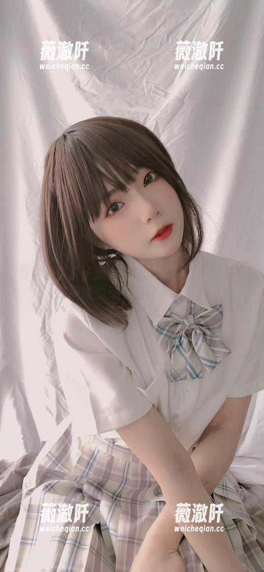 当青水百合子遇上浴缸：那种高清的美图，真想把她的每个角度都收藏起来。